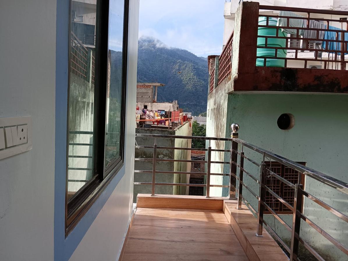 Crescent Moon Homestay Rishīkesh Eksteriør bilde
