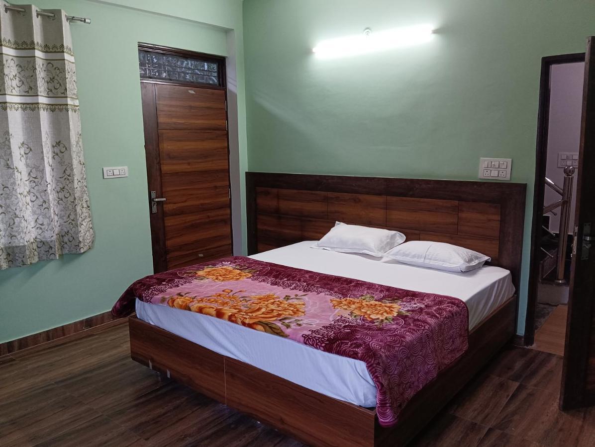 Crescent Moon Homestay Rishīkesh Eksteriør bilde