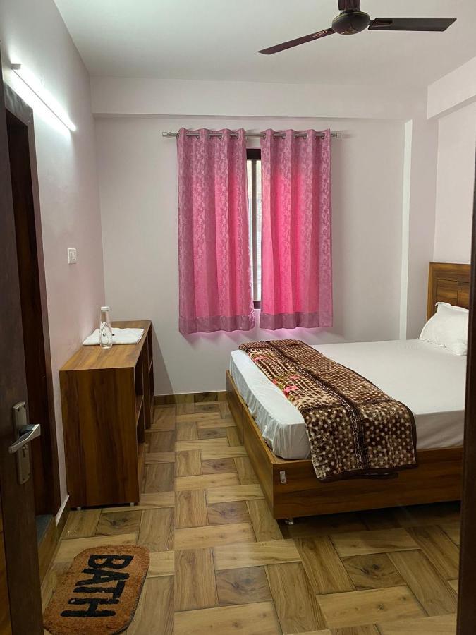 Crescent Moon Homestay Rishīkesh Eksteriør bilde